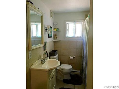 671 Beach Rd, Evans, NY 14006 photo 22