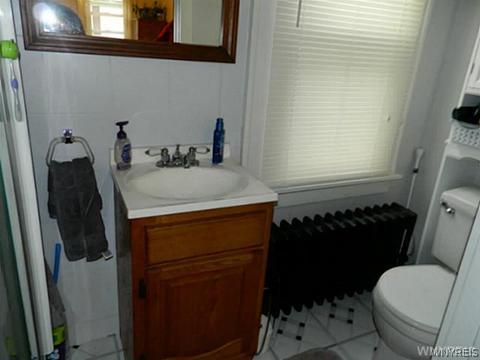 6883 Gates Dr, Evans, NY 14047 photo 10