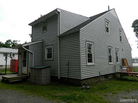 6883 Gates Dr, Evans, NY 14047 photo 18