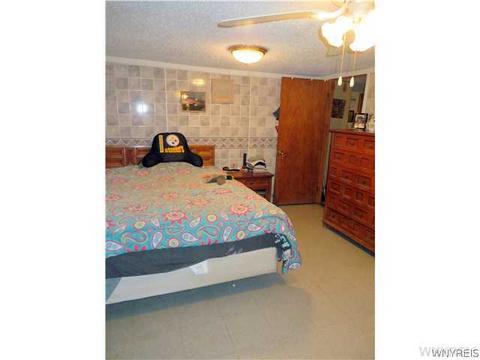 8641 Florence Ave, Evans, NY 14006 photo 17