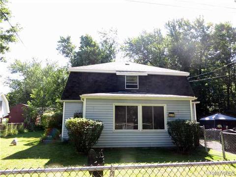 8641 Florence Ave, Evans, NY 14006 photo 2