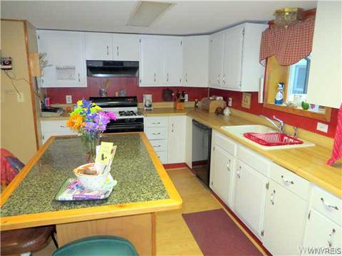 8641 Florence Ave, Evans, NY 14006 photo 11