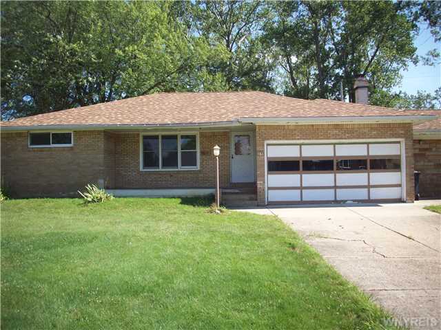 161 E Milnor Ave, Buffalo, NY 14218 photo 1