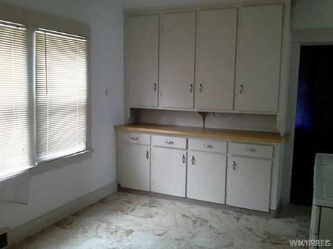 110 Wright Ave, Buffalo, NY 14215 photo 4
