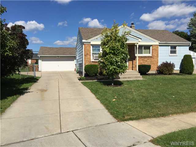 64 Loretto Dr, Buffalo, NY 14225 photo 1