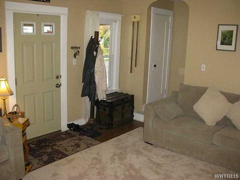 30 Eugene Ave, Buffalo, NY 14216 photo 5