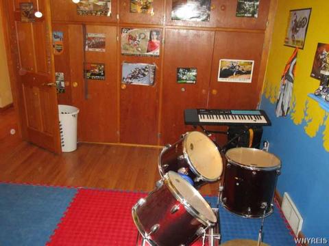 8829 State Rd, Colden, NY 14033 photo 11