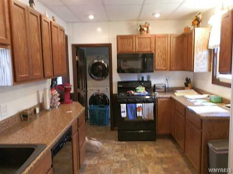 45 Buffalo St, Gowanda, NY 14070 photo 2