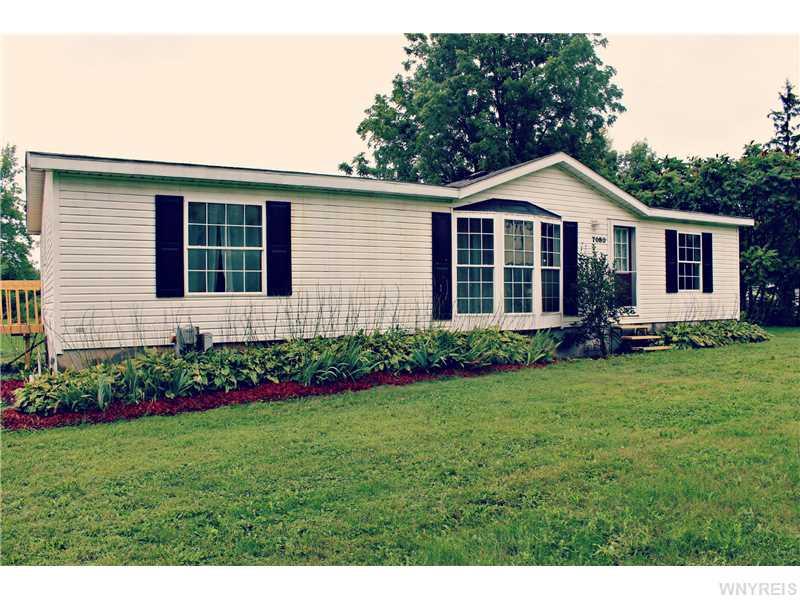 7080 Maple Rd, Basom, NY 14013 photo 1
