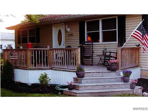 5191 Mapleton Rd, Pendleton, NY 14094 photo 2