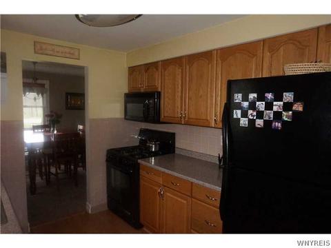 5191 Mapleton Rd, Pendleton, NY 14094 photo 3