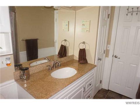 5191 Mapleton Rd, Pendleton, NY 14094 photo 9