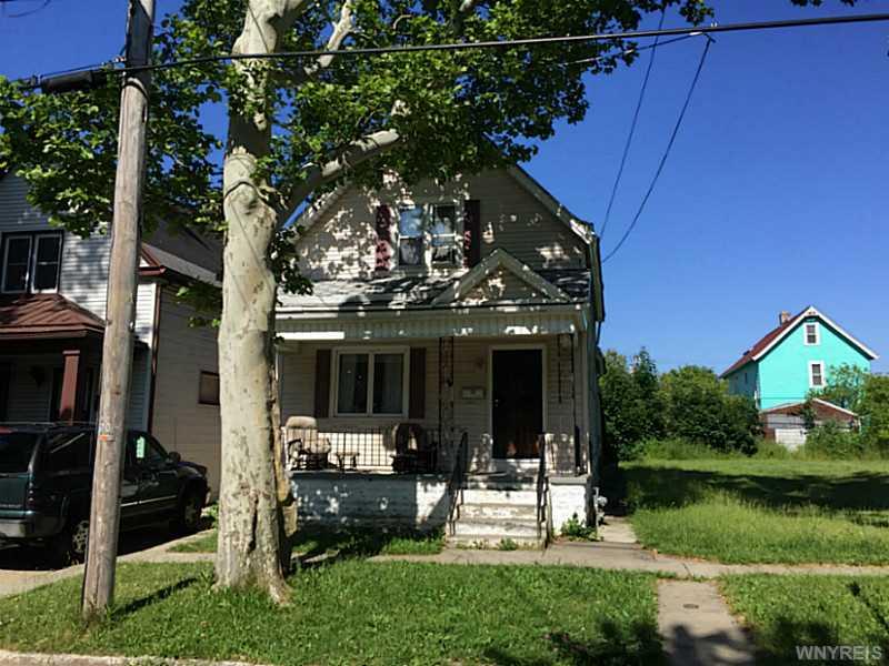 90 Barthel St, Buffalo, NY 14211 photo 1