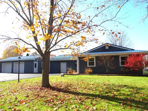 38 Rolling Acres Rd, Southport, NY 14871