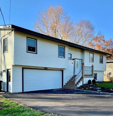 44 Orchard Dr, Big Flats, NY 14814
