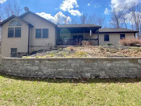 622 Backer Rd, Catlin, NY 14812