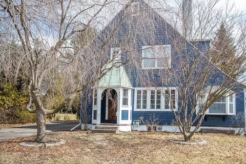 952 Hoffman St, Elmira, NY 14905