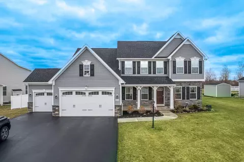 5974 Ivory Dr, Farmington, NY 14425
