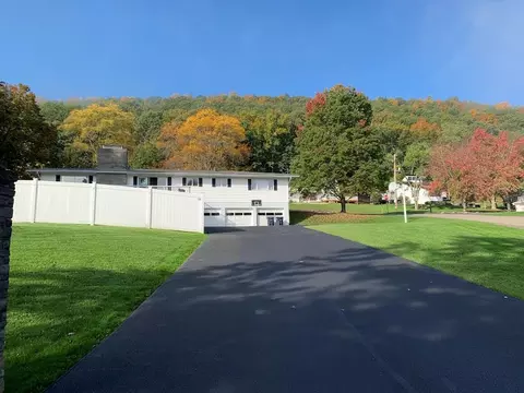 907 Upland, Elmira, NY 14905