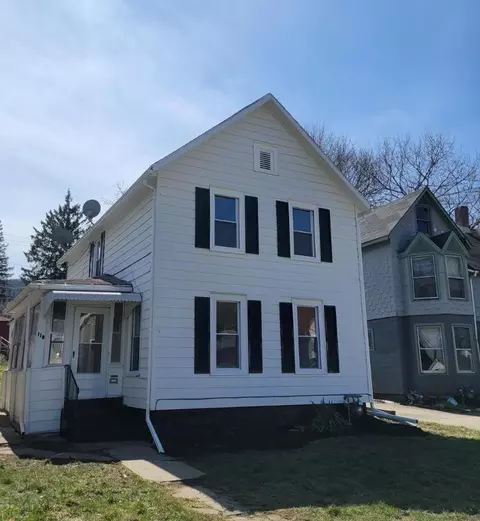 118 W 3rd St, Corning, NY 14830