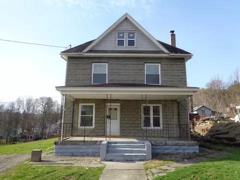 31 Roberts Ave, Corning, NY 14830