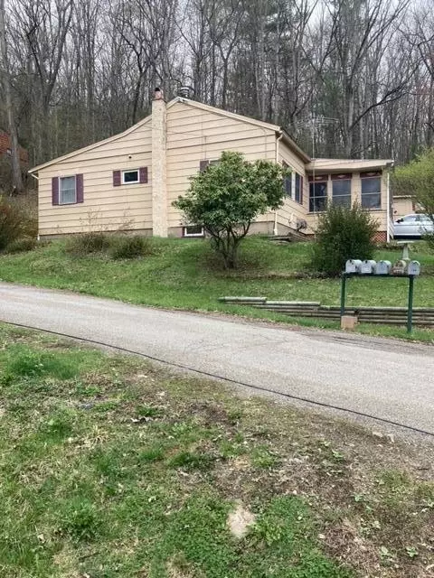 271 Higman Hill Rd, Corning, NY 14830