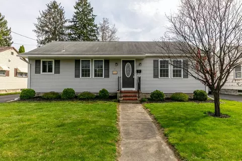 210 Oneida Pl, Corning, NY 14830