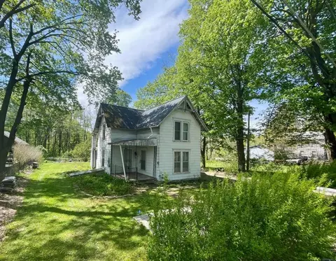 3912 Lake Ave, Burdett, NY 14818