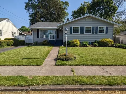 218 Oneida Pl, Corning, NY 14830