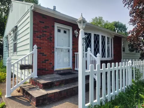 211 N Hulett Ave, Horseheads, NY 14845