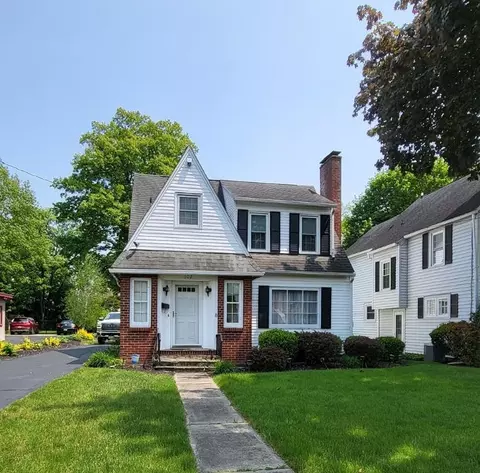 102 Evergreen Ave, Elmira, NY 14905