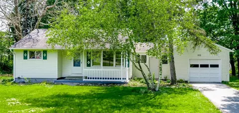 905 W Broad St, Horseheads, NY 14845