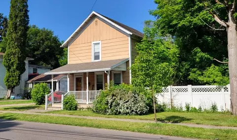 26 Pine St, Bath, NY 14810