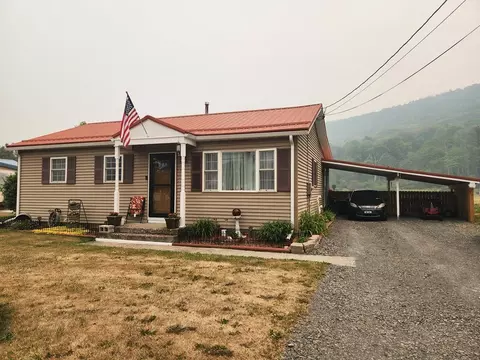 480 State Route 414, Catlin, NY 14812