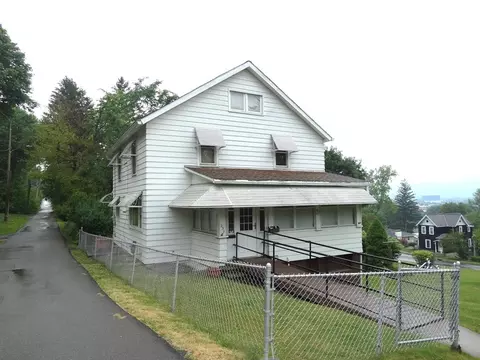 237 Pearl St, Corning, NY 14830