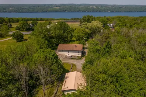 4212 State Route 414, Burdett, NY 14818