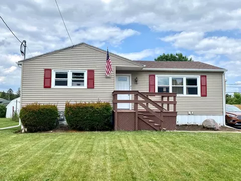 302 Hillside Dr, Elmira, NY 14903