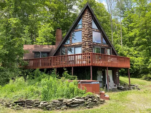 11795 Riley Hill Rd, Caton, NY 14871