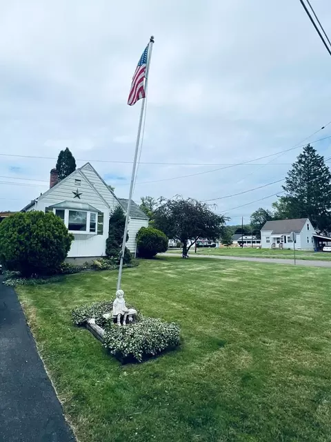 502 Luce Pkwy, Elmira, NY 14904