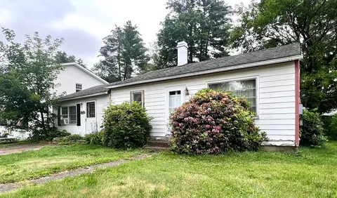 60 Brookline Ave, Elmira, NY 14905