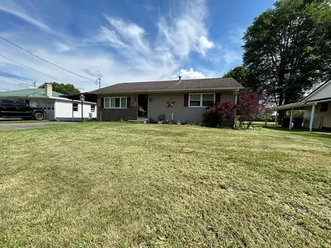 16 Crescent Dr, Erwin, NY 14870
