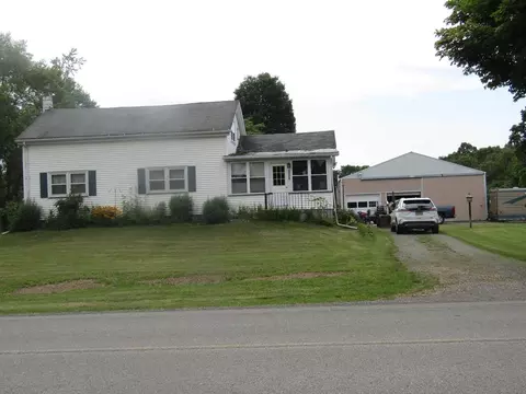 4348 Hulberton Rd, Holley, NY 14470