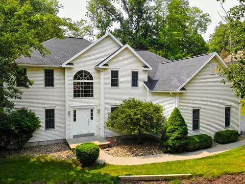 44 S Oakwood Dr, Erwin, NY 14870