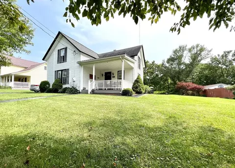 3746 Barnum St, Burdett, NY 14818