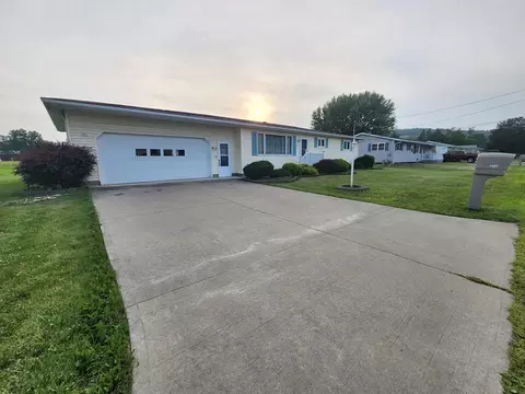 1107 Country Ln, Southport, NY 14871