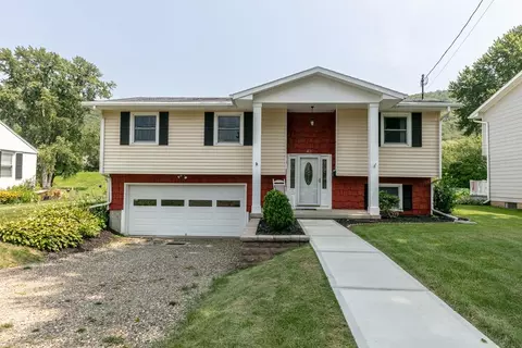 42 Roosevelt St, Corning, NY 14830