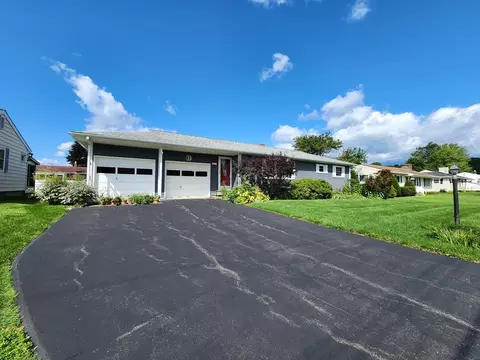 19 Crestview Dr W, Southport, NY 14871