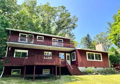 5 Highland Dr, Corning, NY 14830