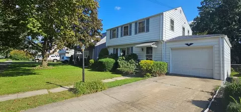 633 Newtown St, Elmira, NY 14904