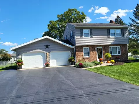 210 Meadowlark Rd, Horseheads, NY 14845